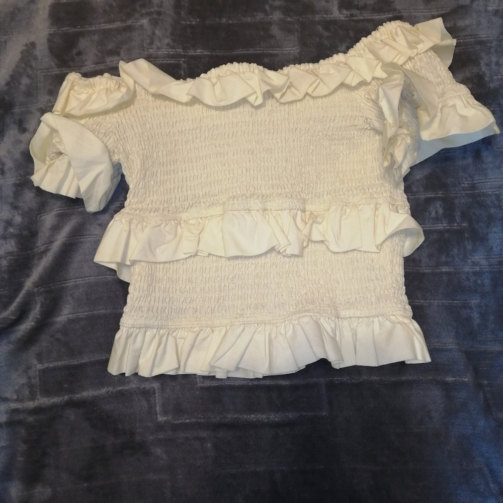 Ruffled crop top